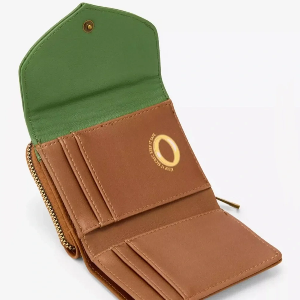 New The Lord Of The Rings Leaf Of Lórien Flap Wallet.